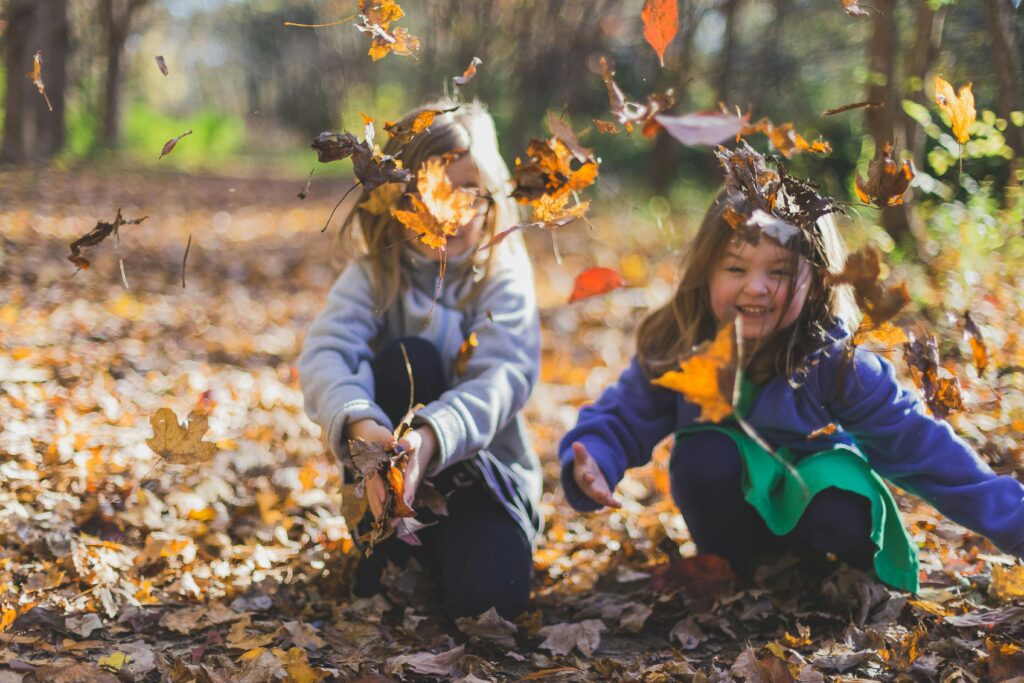 Wildnispädagogischer Spielenachmittag für die ganze Familie am 11. Mai, 08. Juni Wildnispädagogischer Spielenachmittag für die ganze Familie am 11. Mai, 08. Juni